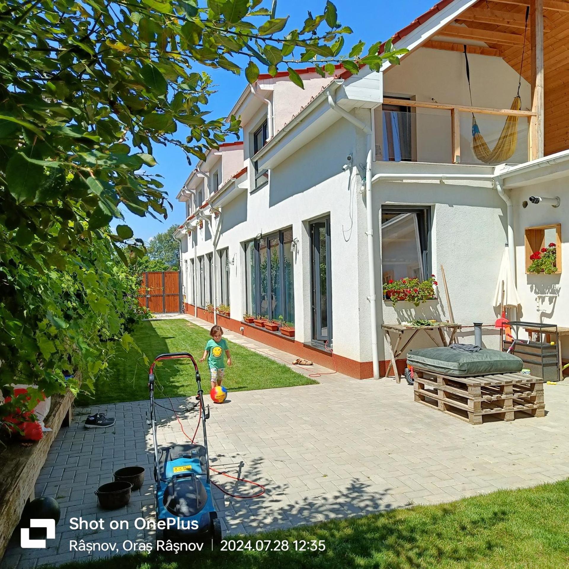 فندق Imperfect House Rîşnov المظهر الخارجي الصورة