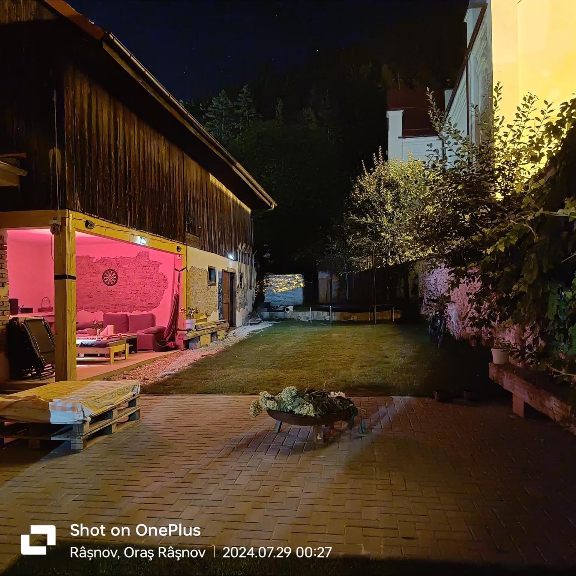 فندق Imperfect House Rîşnov المظهر الخارجي الصورة